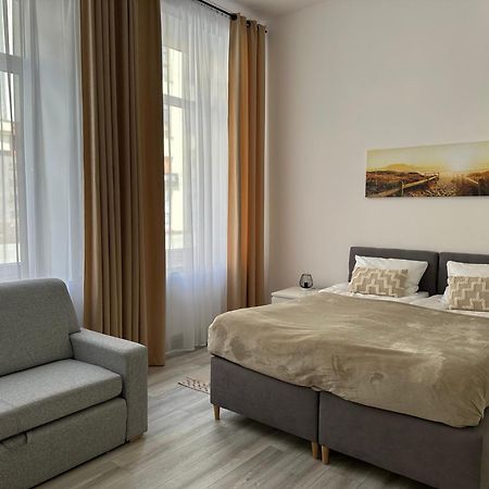 Apartamenty Przy Deptaku 슈비노우이스쳬 외부 사진