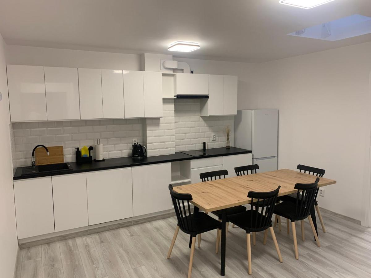 Apartamenty Przy Deptaku 슈비노우이스쳬 외부 사진