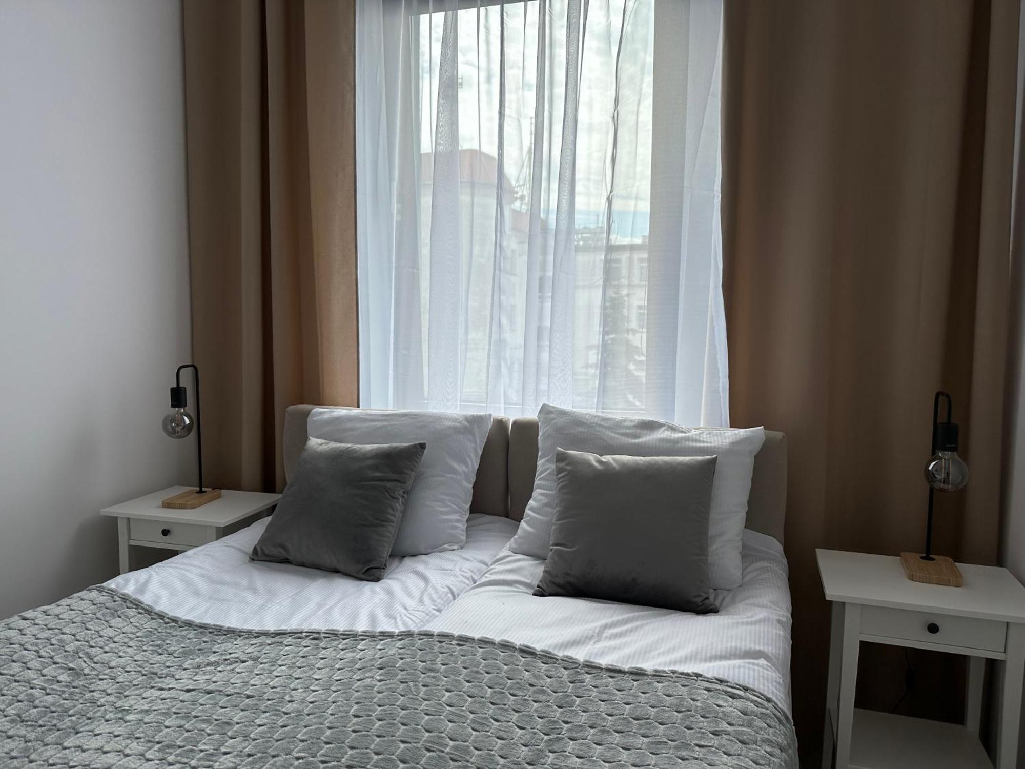 Apartamenty Przy Deptaku 슈비노우이스쳬 외부 사진